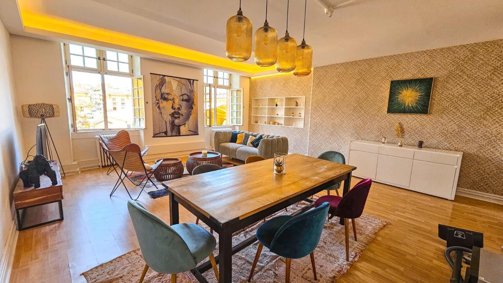 Grand Apt 130M2 Vue Place Ducale Charleville-Mézières 외부 사진